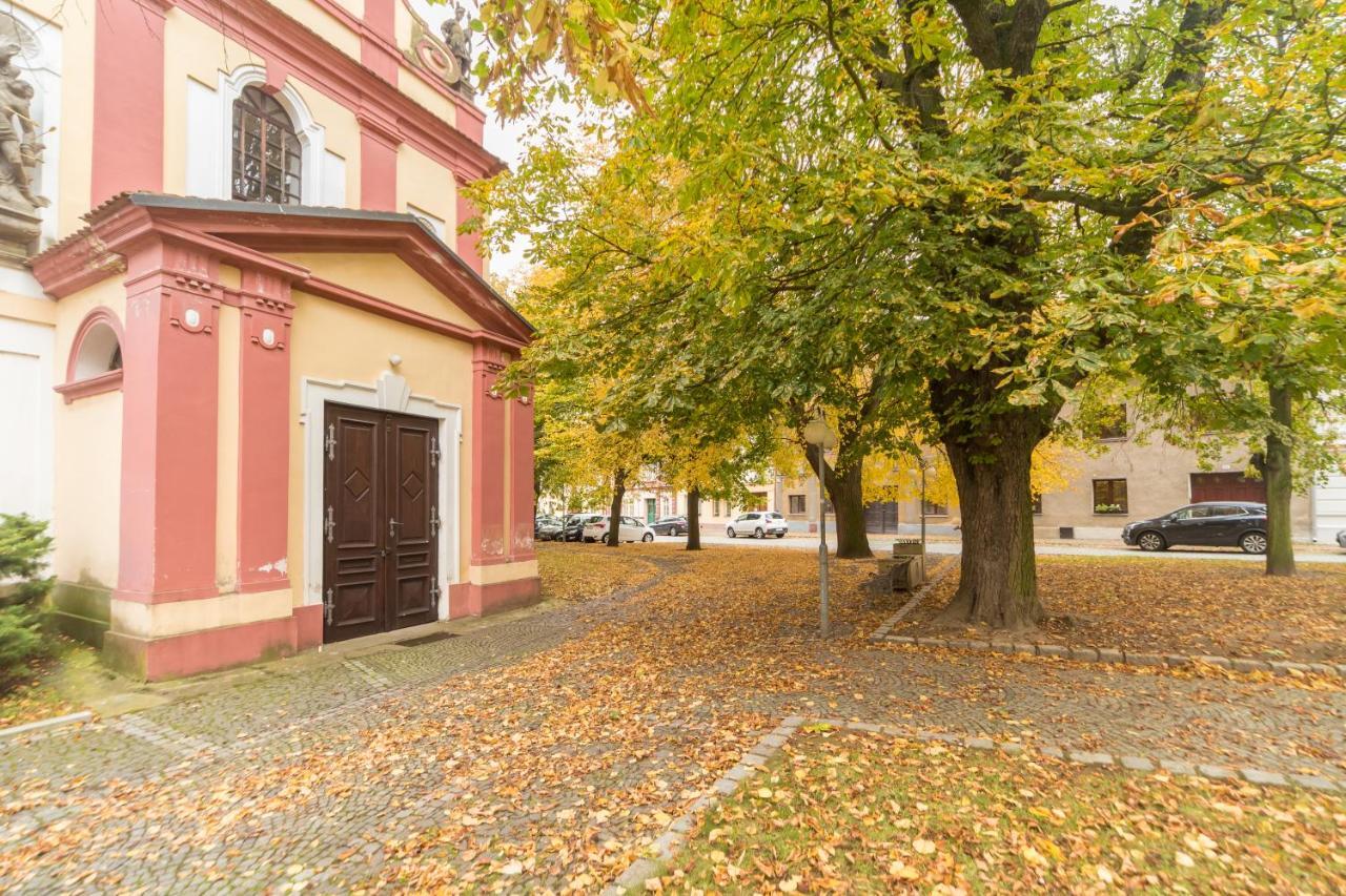 Budyne Apartment Ii. Budyne nad Ohri Bagian luar foto